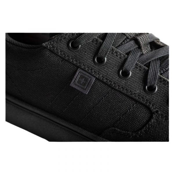 511-papoutsia-foley-low-triple-black-12476