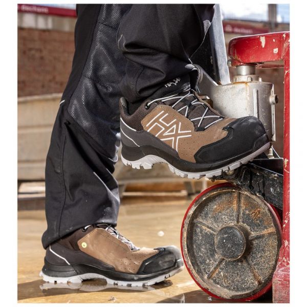 papoutsia-asfaleias-haix-black-eagle-safety-200-mt-brown-610051